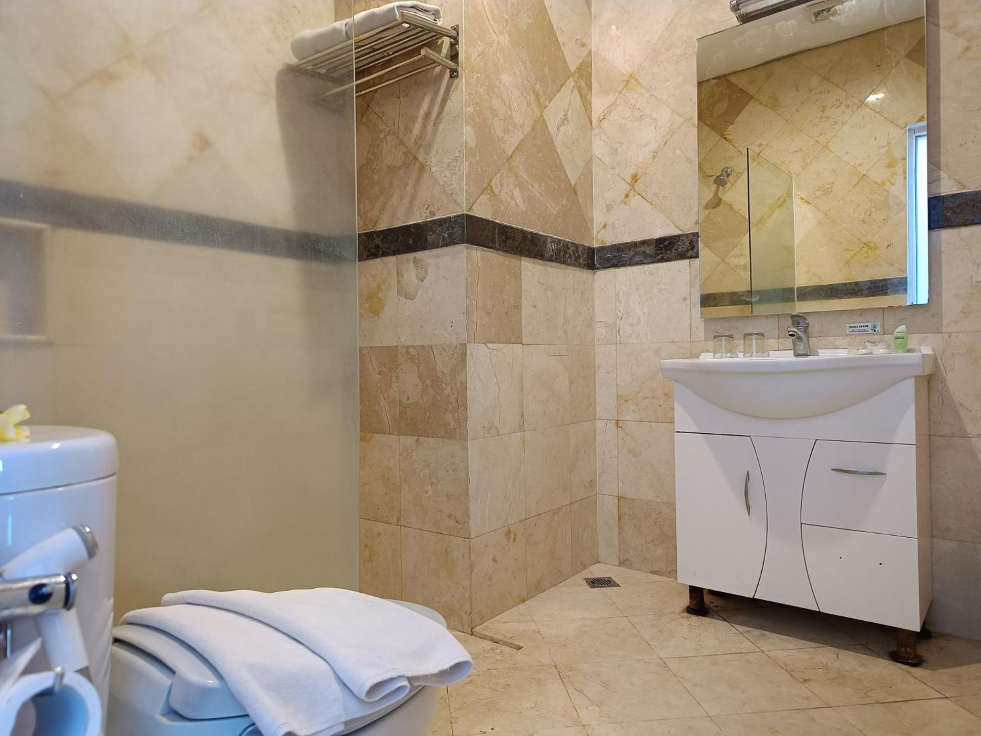 Royal Hotel And Villas Trawas Room photo